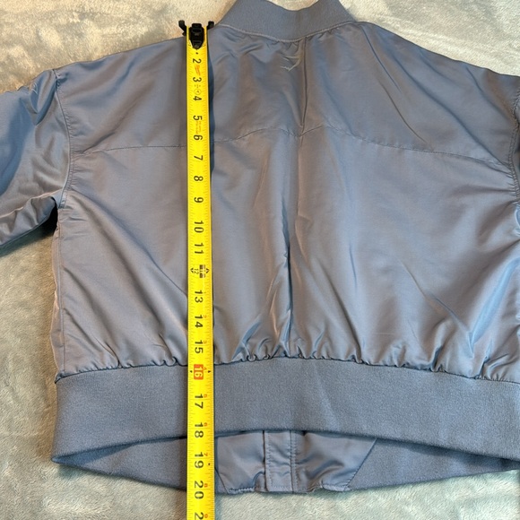 🎯NWOT Gymshark Lo Bomber Jacket Steel Blue Size Small - Picture 10 of 12
